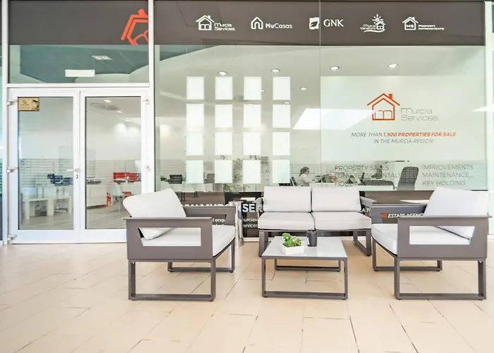 Stunning 2 Bedroom 2 Bathroom Town House - Ce7Lt